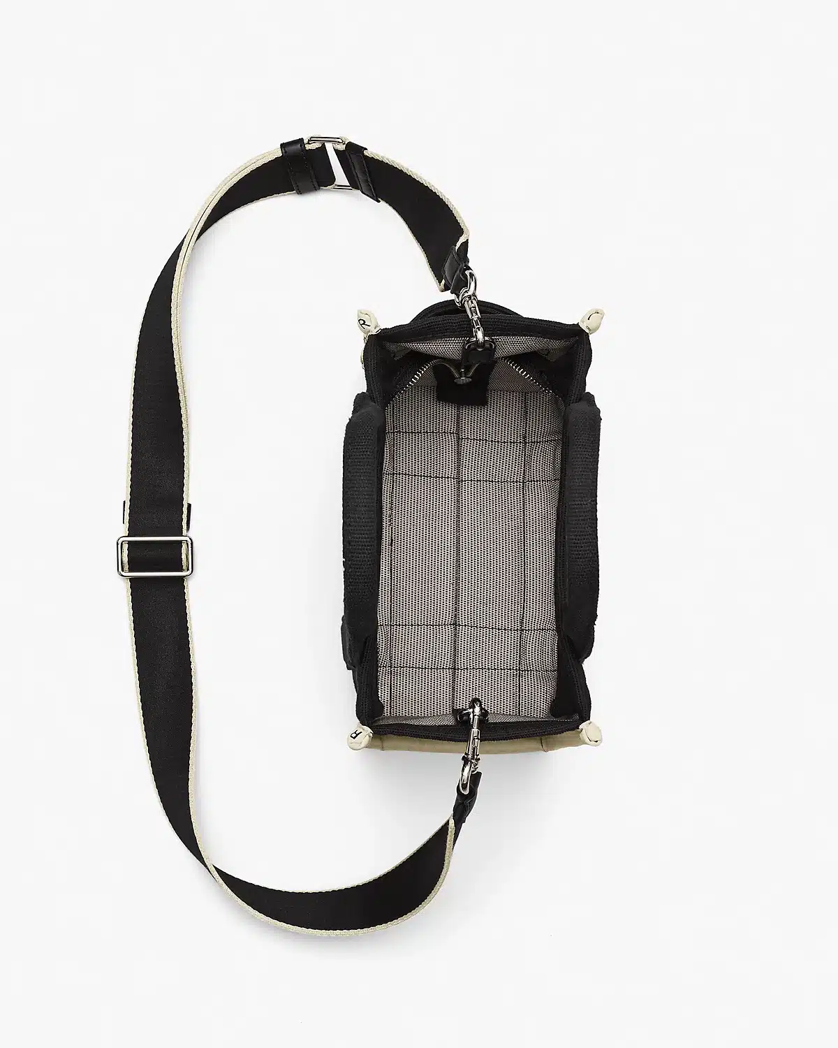 MJI_M0017025_001_F8F8F8_4-5_ALT6