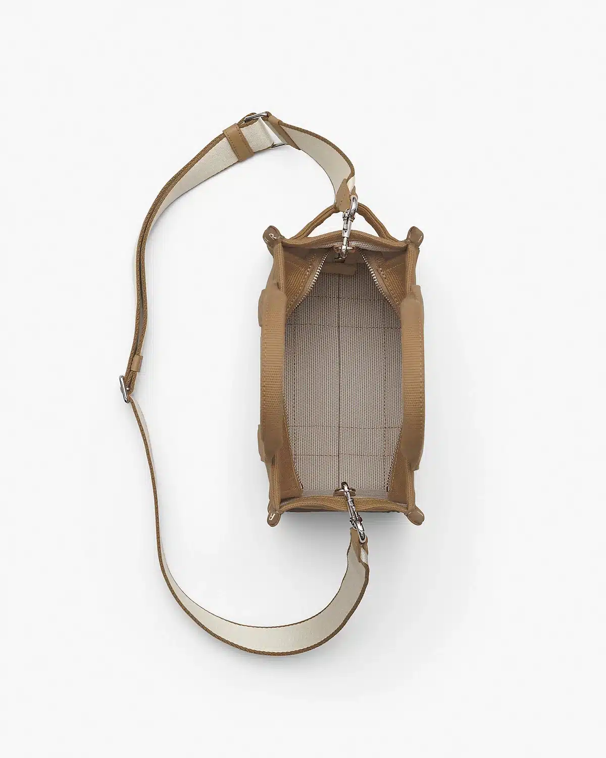 MJI_M0017025_230_F8F8F8_4-5_ALT6