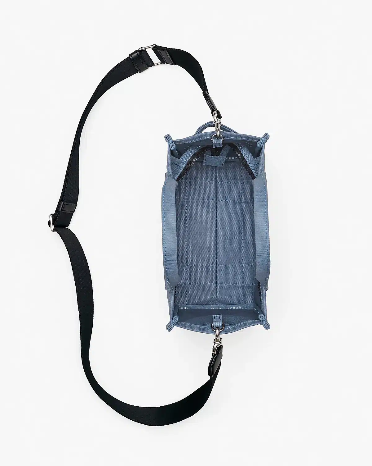 MJI_M0016493_481_F8F8F8_4-5_ALT5